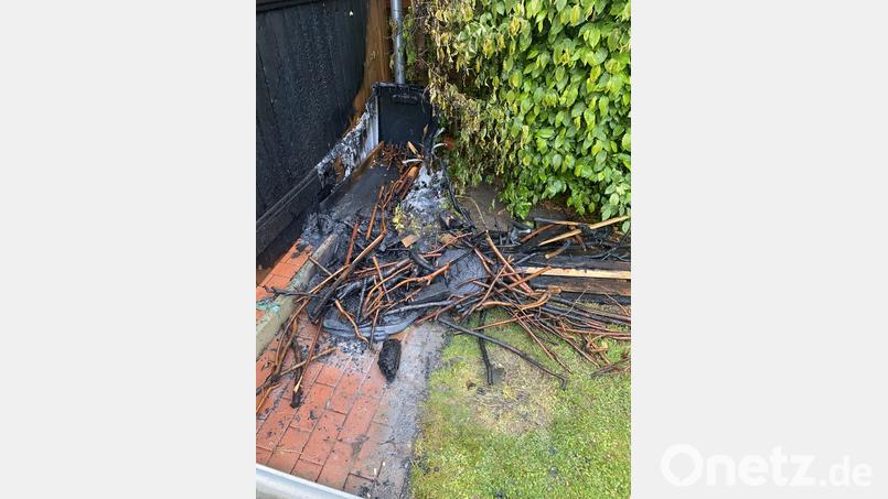 Ein Kleinbrand in Schwandorf wurde von einem 47-Jährigen selbst gelöscht, bevor die Feuerwehr eintraf. Bild: Stefan Dirnberger