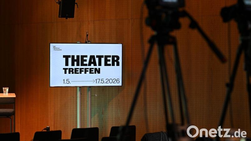 Für das Theatertreffen werden jährlich die „zehn bemerkenswertesten Inszenierungen“ nach Berlin eingeladen. (Archivbild) Bild: Jens Kalaene/dpa
