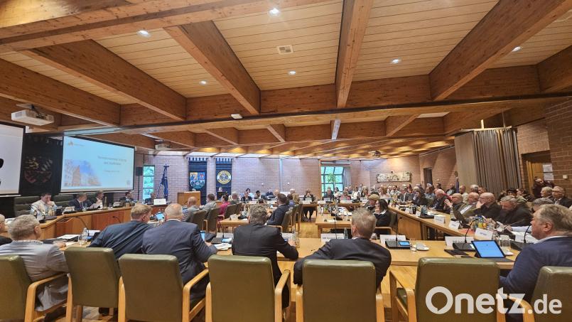Das Machtzentrum in Weiden verschiebt sich. Wirtschaftsnahe und konservative Kräfte werden künftig die Stadtpolitik bestimmen. Bild: blf