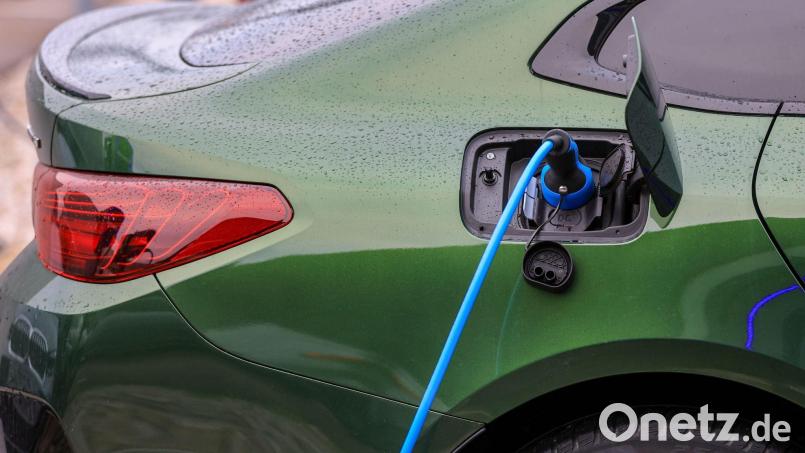 Die neue Bundesförderung für Elektroautos kann jetzt beantragt werden. Archivbild: Jan Woitas/dpa