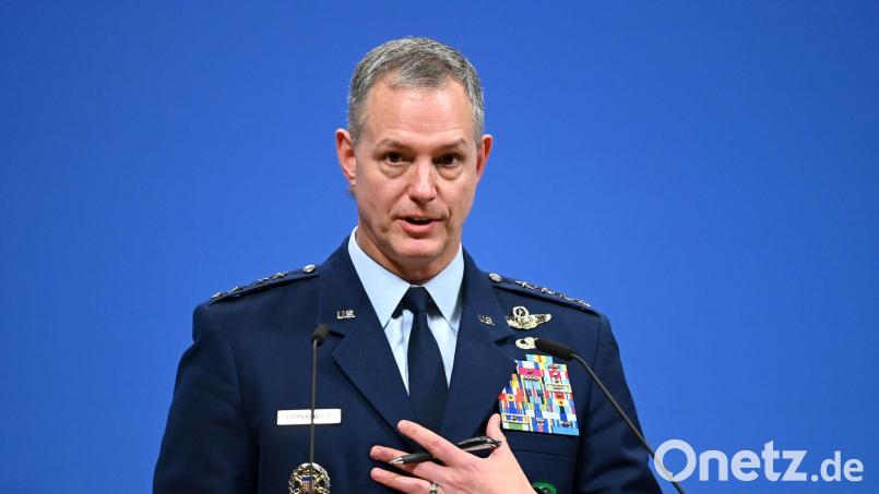 Der Oberbefehlshaber der Nato-Streitkräfte in Europa, Alexus Grynkewich, erwartet kurzfristig keine weiteren Ankündigungen - langfristig aber schon. Bild: Elisa Schu/dpa
