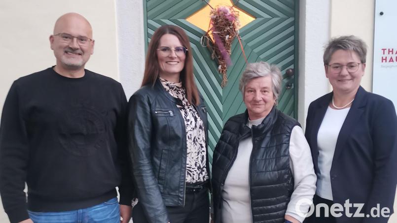 Die Beauftragten bleiben auch in der neuen Wahlperiode, von links: Christian Bronold (Jugend), Andrea Kunschir (Familie) und Annemarie Mösbauer (Senioren). Bild: amö