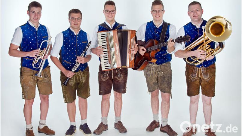 Oberkrainer-Musik bieten "Power Hoch 5" am 30. Juli in Neustadt/WN. Archivbild: Siegfried Niebler