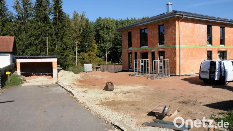 Blick in die Vergangenheit des Wegestreits von Haidhof in Schnaittenbach. Mit dem Bau des Anwesens am Ende des sogenannten Bürgerwaldwegs konnte der Weg nicht mehr durchgehend genutzt werden, der Streit begann. Archivbild: Stephan Huber