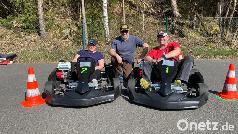 Norbert Kneidl zusammen mit seinen Vorstandskollegen Tom Fröhlich und Nina Kraus (von rechts) vom MSV Falkenberg. Bild: privat