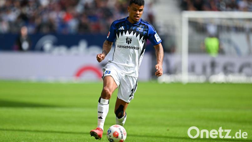 Künftig für Mainz 05 am Ball: Der bisherige HSV-Stürmer Ransford Königsdörffer. (Archivbild) Bild: Florian Wiegand/dpa