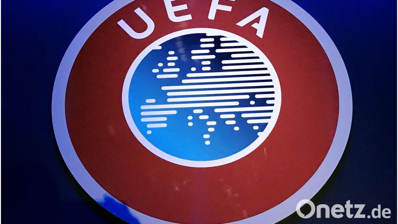 Die UEFA hat einen Frauenfußball-Trainer lebenslang gesperrt. (Symbolbild) Bild: Jamie Gardner/PA Wire/dpa