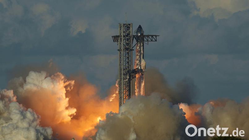 Über einen Börsengang von SpaceX wird schon lange spekuliert. (Archivbild) Bild: Eric Gay/AP/dpa