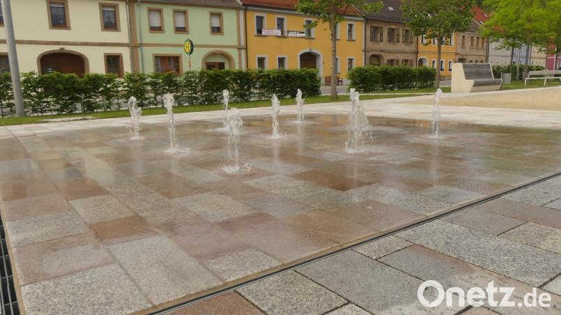 "Die Wasserspiele laufen wieder", verkündete Bürgermeister Karlheinz Schultes Bild: rn