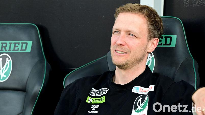 Maximilian Senft wird neuer Trainer beim Karlsruher SC. (Archivbild) Bild: Expa/ Reinhard Eisenbauer/APA/dpa