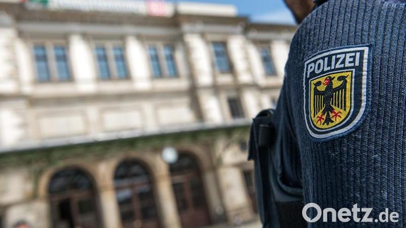 Am Regensburger Hauptbahnhof wurde eine vermisste 16-Jährige von der Bundespolizei entdeckt. Symbolbild: Bundespolizei/Alexandra Stolze