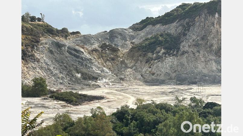 Die Region Neapel ist von einem Erdbeben erschüttert worden. Dort befindet sich ein Supervulkan, die Phlegräischen Felder. (Archivfoto) Bild: Christoph Sator/dpa
