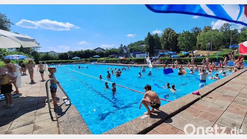 In seine 57. Saison startet das Freibad Friedenfels am 27. Mai. Die weitläufige Anlage ist seit 1969 ein beliebter Anlaufpunkt im Sommer. Archivbild: bsc