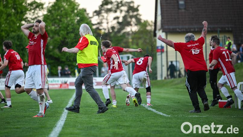 Szenen vom Relegationsspiel des TSV Pleystein gegen die DJK Ensdorf. Bild: Loeffler, Jonas