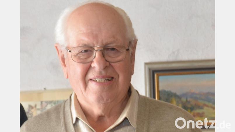 Hellmuth Reinl, ein stiller Mittelpunkt des Dorflebens, ist nach kurzer Krankheit verstorben. Mit seinem Tod im Alter von 87 Jahren verliert Altenstadt einen Menschen, der über Jahrzehnte hinweg das Gesicht und die Seele des Ortes mitgeprägt hat. Archivbild: dob