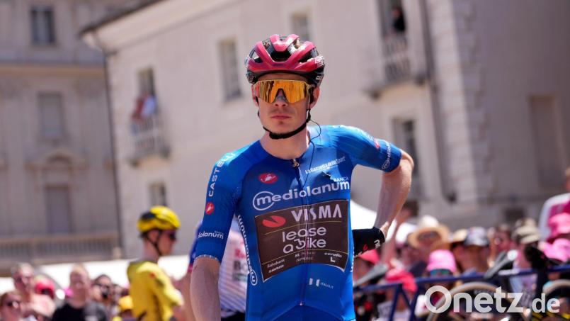 Jonas Vingegaard aus Dänemark vor dem Start der 14. Etappe. Bild: Gian Mattia D'alberto/LaPresse via ZUMA Press/dpa