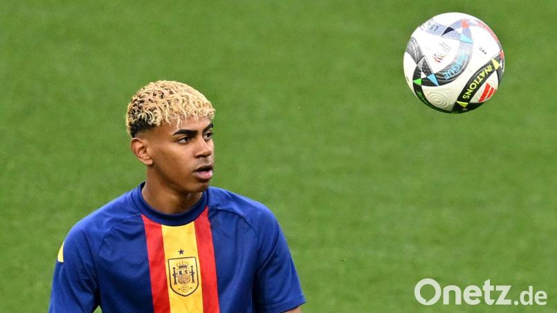 Lamine Yamal ist einer der Stars in der spanischen Mannschaft. (Archivbild) Bild: Sven Hoppe/dpa