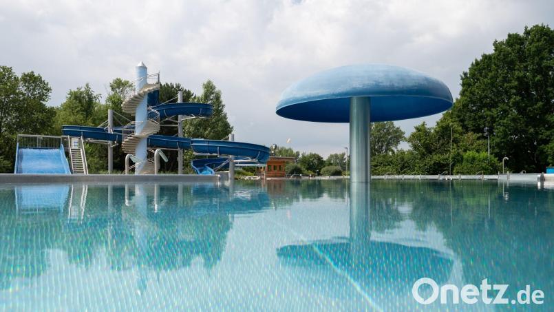Bei sommerlichen Temperaturen kommen mehrere Menschen bei Badeunfällen ums Leben. (Archivbild) Bild: Sebastian Gollnow/dpa
