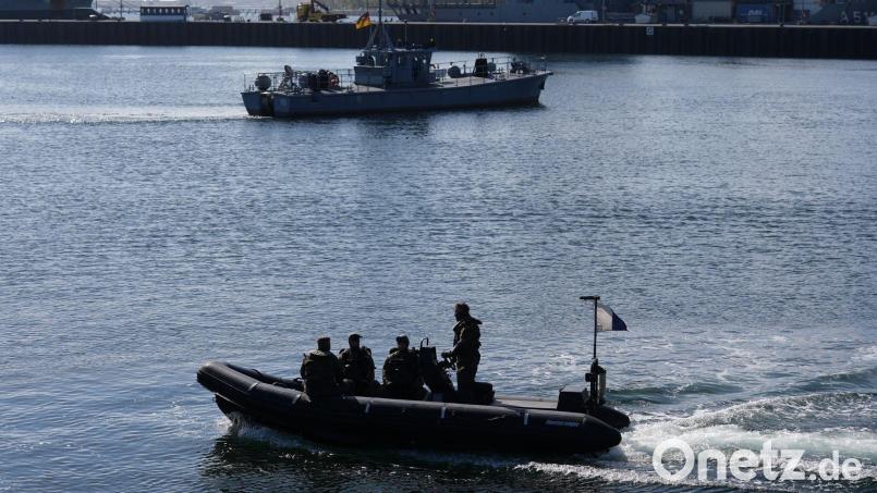 Minentaucher der Bundeswehr in einem Schlachboot (Archivbild) Bild: Marcus Brandt/dpa