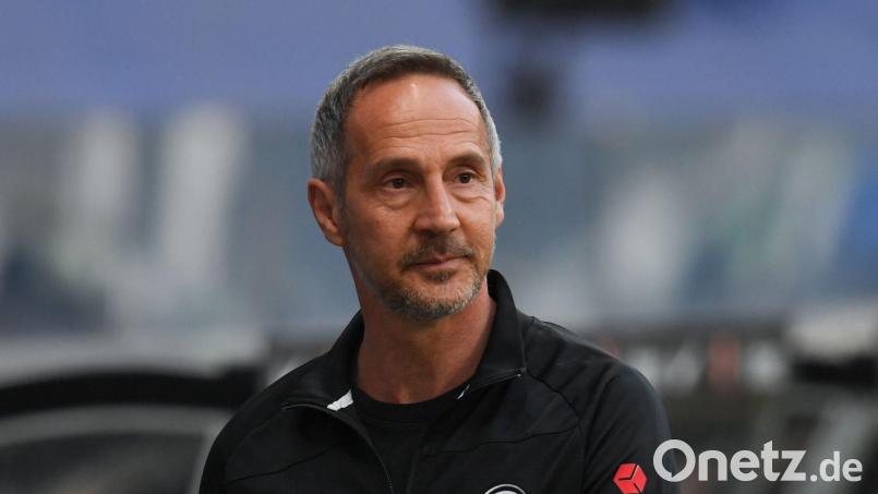 Adi Hütter soll der Top-Kandidat als neuer Trainer bei Eintracht Frankfurt sein. (Archivbild) Bild: Arne Dedert/dpa
