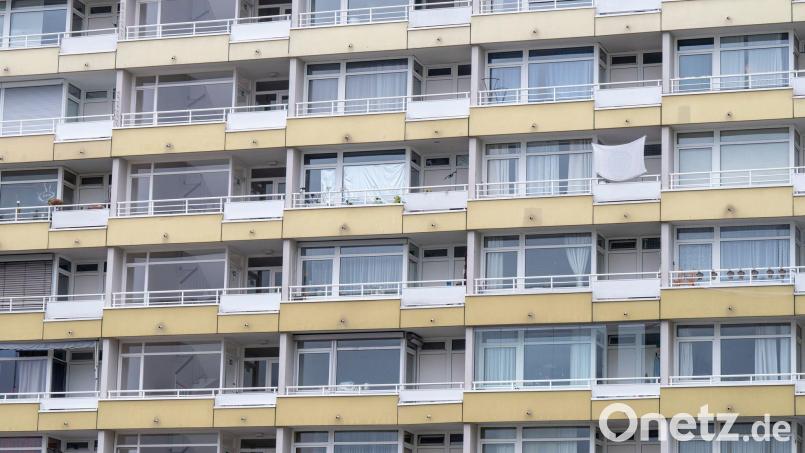 In Bayern gibt es viele Single-Haushalte - in München lebt in etwa der Hälfte der Haushalte nur eine Person. (Symbolbild) Bild: Peter Kneffel/dpa