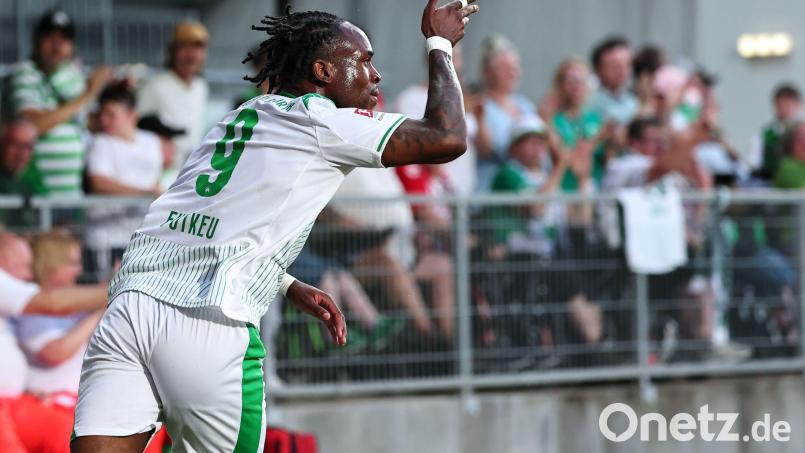 Noel Futkeu trifft für seine Fürther. Bild: Daniel Karmann/dpa