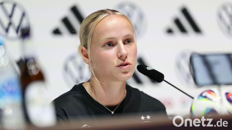 Franziska Kett fällt für die letzten Spiele in der WM-Qualifikation aus. (Archivbild) Bild: Daniel Löb/dpa