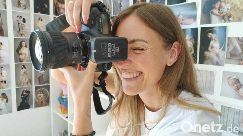 Die 33-jährige Lea Pöll arbeitet als selbstständige Fotografin in Weiden. Sie hat sich auf Babybauch-, Familien- und Neugeborenen-Shootings spezialisiert. Bild: ald
