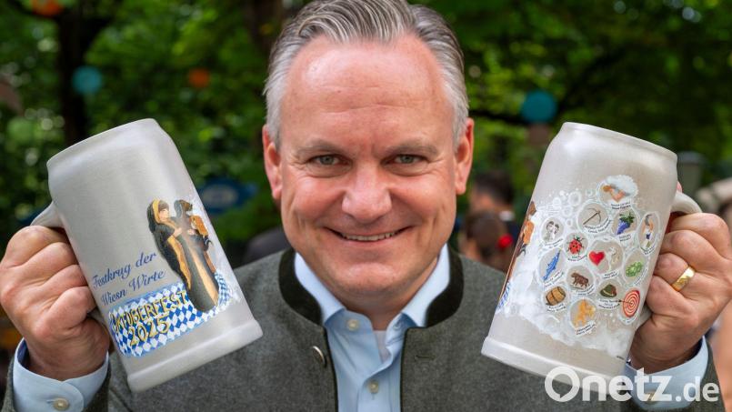 Für Wiesn-Chef Christian Scharpf ist „Skandal im Sperrbezirk“ Münchner Musikgeschichte. (Archivfoto) Bild: Peter Kneffel/dpa