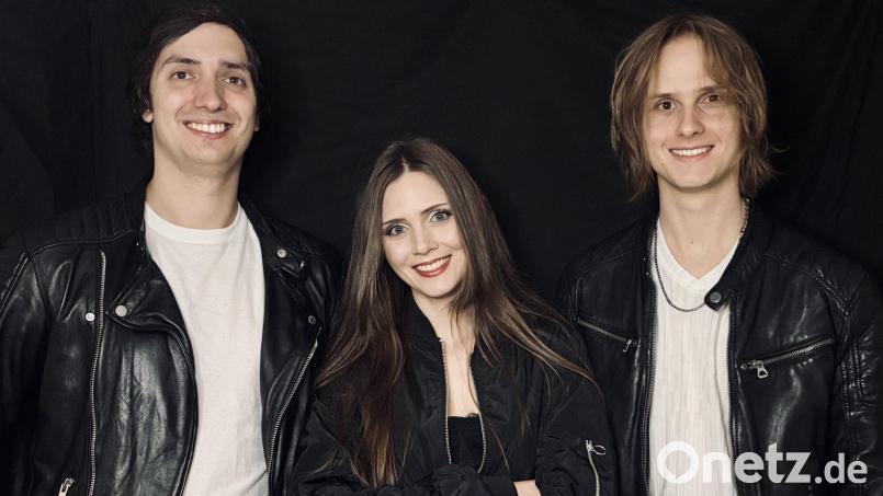 Niklas (von links), Jana und Sven sind "Blue Dreams". Sie spielen am Samstag, 13. Juni, um 18 Uhr auf dem Schrannenplatz. Bild: Jana Zinnbauer