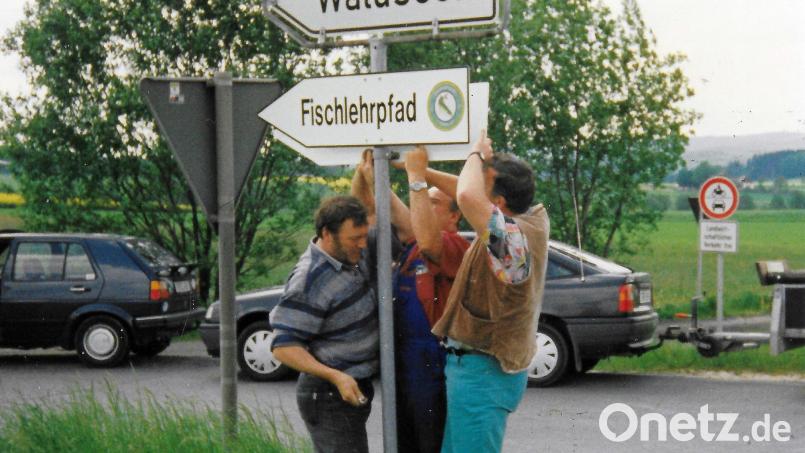 Die Schaffung und Betreuung des Fischlehrpfads sind nur Bruchteile der Aufgaben, die die Wiesauer Angler ehrenamtlich übernommen haben. Bild: Archiv Richard Herold