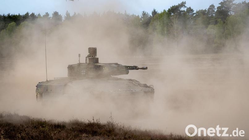 Ein Schützenpanzer Puma bei einer Übung. Aktuell sind Soldaten aus Oberviechtach mit genau diesem Modell in Litauen im Einsatz. Symbolbild: Marco Dorow