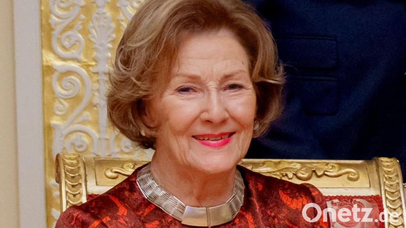 Nach Herzproblemen geht es Norwegens Königin Sonja nun besser. (Archivbild) Bild: Stian Lysberg Solum/NTB/dpa