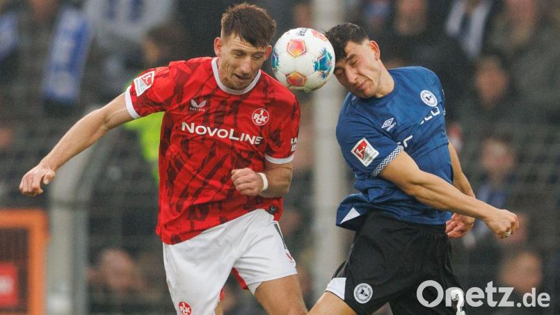 Daniel Hanslik (l) soll die Angriffsflexibilität beim VfL Bochum erweitern. (Archivbild) Bild: Friso Gentsch/dpa