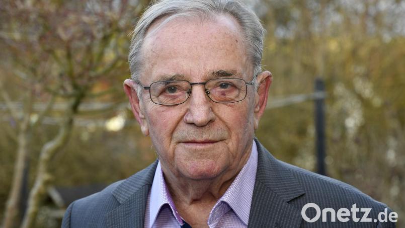 Alfons Graf an seinem 80. Geburtstag 2022 in Poppenricht: Der ehemalige Siemens-Gesamtbetriebsratsvorsitzende ist am Pfingstsonntag gestorben. Archivbild: Petra Hartl