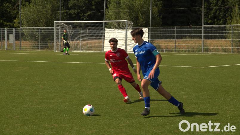 Cem Chousein (rot) spielt ab der kommenden Saison für die DJK Irchenrieth. Bild: msh