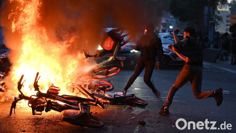 Nach dem Sieg von Paris Saint-Germain ist es in Paris zu Festnahmen und Zwischenfällen gekommen. Bild: Julien Mattia/Le Pictorium via ZUMA Press/dpa