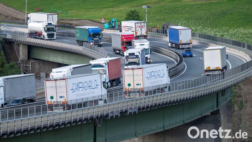 Wegen einer Demonstration wird die Brennerautobahn gesperrt. Bild: Peter Kneffel/dpa