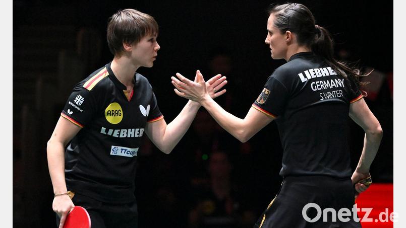 Nina Mittelham (l.) und Sabine Winter standen sich im Finale als Gegnerinnen gegenüber. (Archivbild) Bild: Xu Bingjie/XinHua/dpa