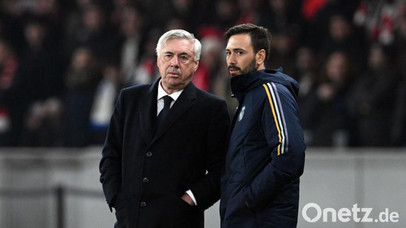Carlo Ancelottis (l) Sohn Davide hat einen neuen Job. (Archivbild) Bild: Soeren Stache/dpa