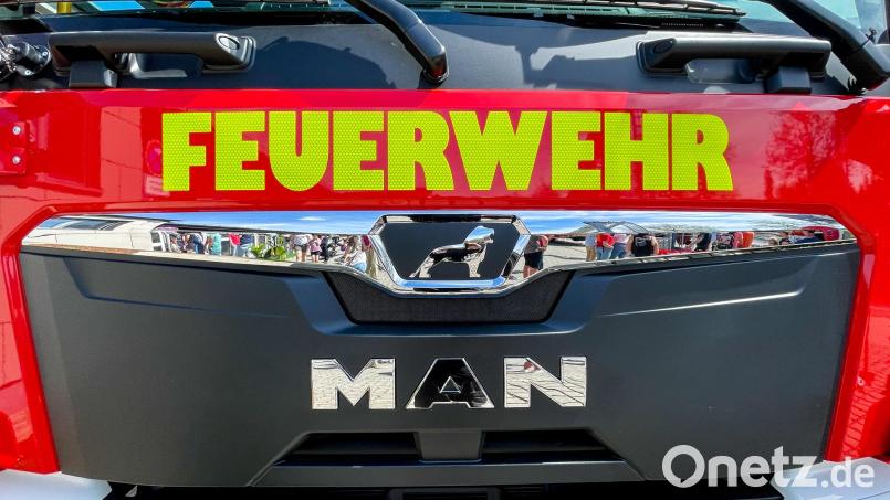 Die Feuerwehren aus Sulzbach und Rosenberg mussten eine brennende Garage löschen, aus der zuvor ein Knall zu vernehmen war. Symbolbild: Alexander Unger