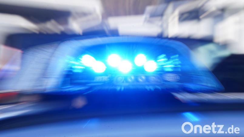 Die Polizei ermittelt unter anderem, ob der Zaun ordnungsgemäß gesichert war. (Symbolbild) Bild: Marcus Brandt/dpa