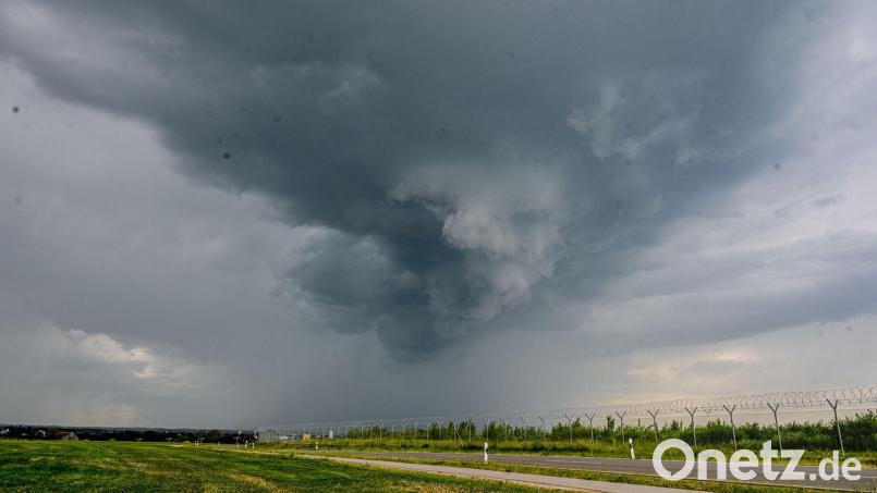 Gewitter machten es am Wochenende mancherorts ungemütlich. Bild: Jason Tschepljakow/dpa