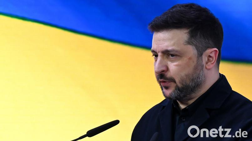 Der ukrainische Präsident Wolodymyr Selenskyj warnt vor einem neuen schweren Angriff Russlands. (Archivbild) Bild: Sven Hoppe/dpa