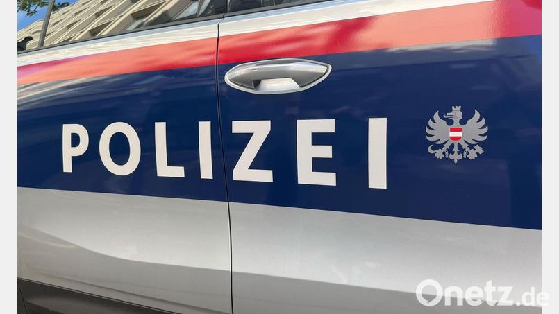 Die Tote soll nun von der Gerichtsmedizin untersucht werden. (Symbolbild) Bild: Matthias Röder/dpa