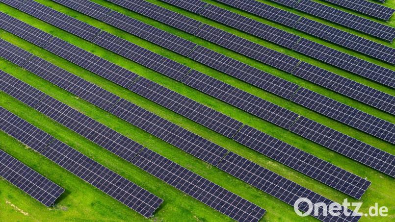 Mit dem Vorstoß will die EU-Kommission mehr Investitionen in die Energiewende ermöglichen. (Archivbild) Bild: Sina Schuldt/dpa