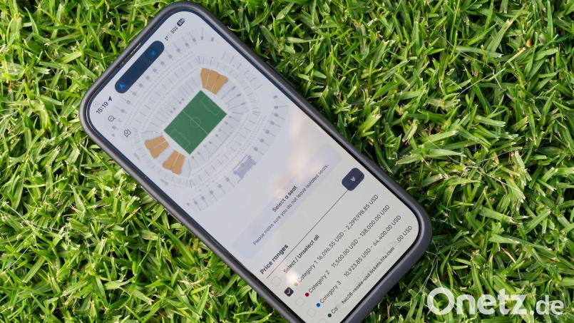 Beim Ticketverkauf für die WM kam es auf der FIFA-Website zu einer technischen Panne. (Archivbild) Bild: Maximilian Haupt/dpa