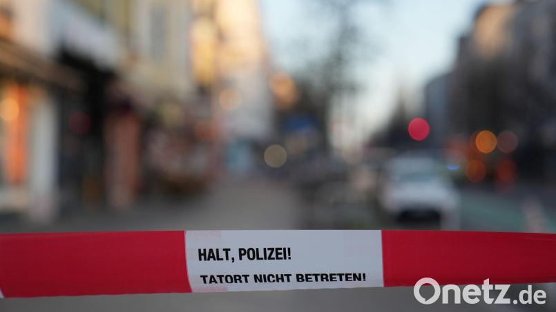 Rund drei Monate nach Gründung der Ermittlungsgruppe „Telum“ sind dort fast 130 Verfahren anhängig. (Symbolbild) Bild: Manuel Genolet/dpa