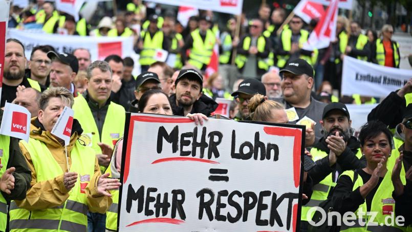 Beschäftige im Einzelhandel demonstrieren in mehreren deutschen Städten. (Archivbild) Bild: Federico Gambarini/dpa