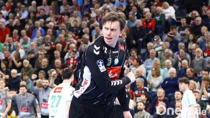 Malte Semisch und GWD Minden steigen aus der Handball-Bundesliga ab. (Archivbild) Bild: Michael Hundt/dpa